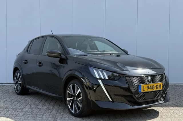 Peugeot 208 (2021) thumbnail 3