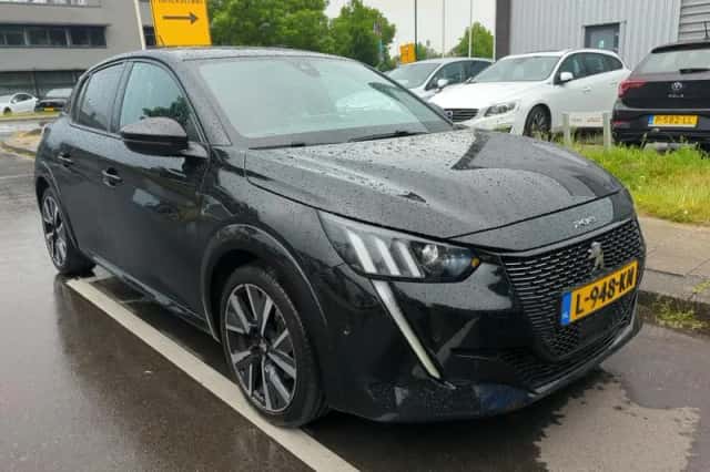 Peugeot 208 (2021) thumbnail 4