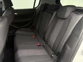 Peugeot 308 (2021) thumbnail 11