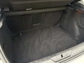 Peugeot 308 (2021) thumbnail 12