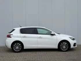 Peugeot 308 (2021) thumbnail 4