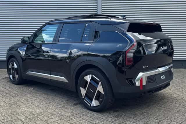 Kia EV3 (2025) thumbnail 3