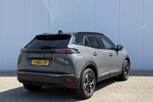 Peugeot e-2008 (2023) thumbnail 5