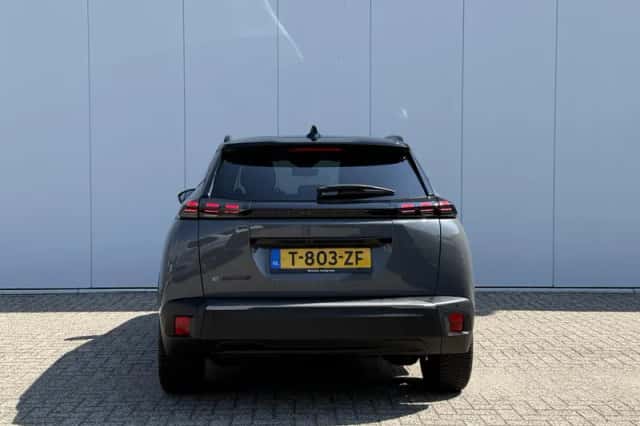 Peugeot e-2008 (2023) thumbnail 6