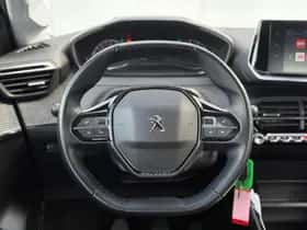 Peugeot 208 (2021) thumbnail 14