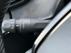 Peugeot 208 (2021) thumbnail 18