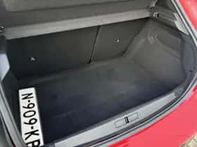 Peugeot 208 (2021) thumbnail 9