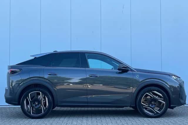 Peugeot 3008 (2025) thumbnail 4