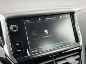 Peugeot 2008 (2018) thumbnail 23