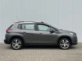 Peugeot 2008 (2018) thumbnail 4