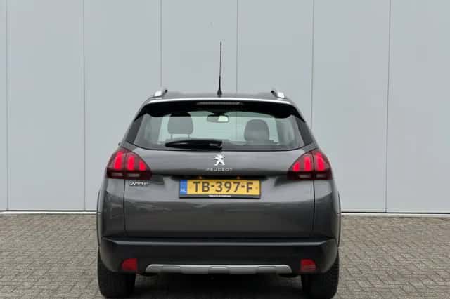 Peugeot 2008 (2018) thumbnail 6