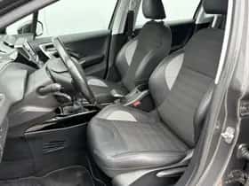 Peugeot 2008 (2018) thumbnail 9