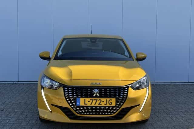 Peugeot 208 (2021) thumbnail 2