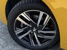 Peugeot 208 (2021) thumbnail 41