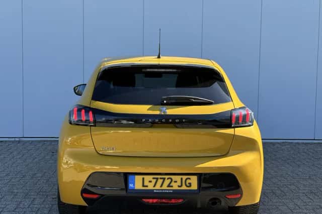 Peugeot 208 (2021) thumbnail 6