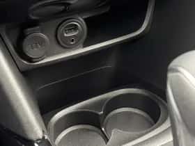 Peugeot 2008 (2017) thumbnail 31