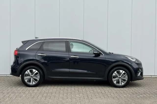 Kia Niro EV (2022) thumbnail 5