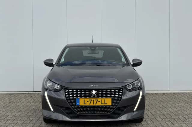 Peugeot 208 (2021) thumbnail 2