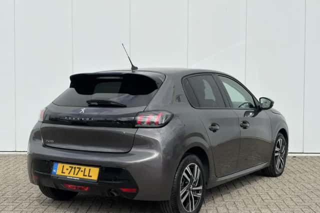 Peugeot 208 (2021) thumbnail 5