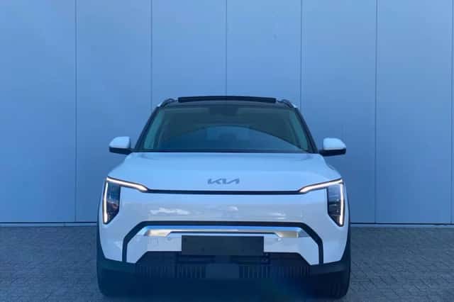 Kia EV3 (2025) thumbnail 3