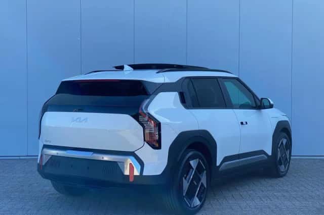 Kia EV3 (2025) thumbnail 6