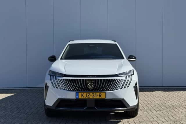 Peugeot 5008 (2026) thumbnail 2