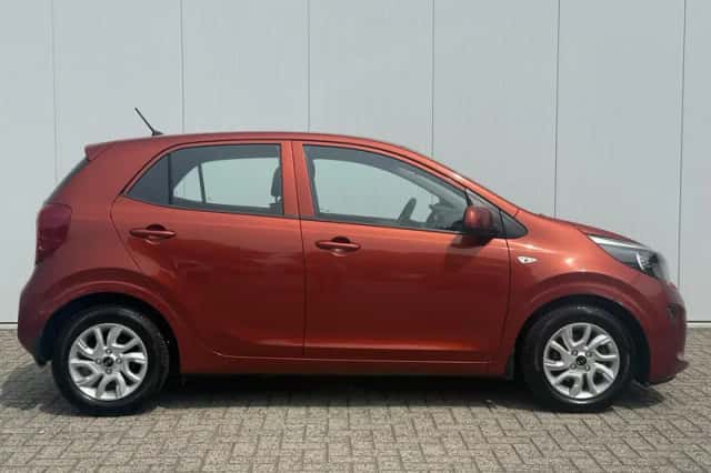 Kia Picanto (2019) thumbnail 4