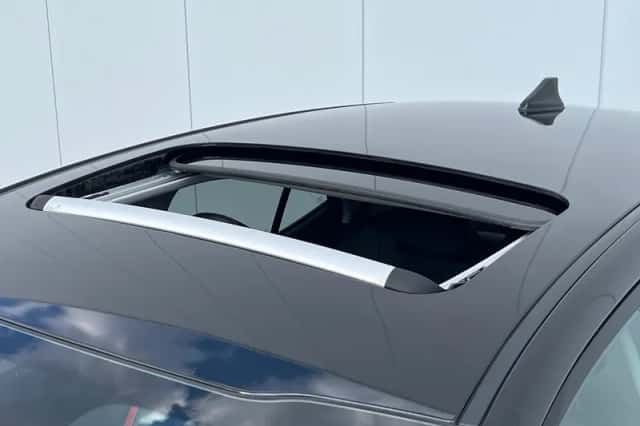 Kia Picanto (2021) thumbnail 2