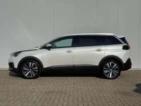 Peugeot 5008 (2021) thumbnail 9