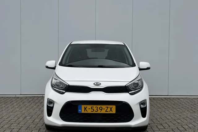 Kia Picanto (2021) thumbnail 2
