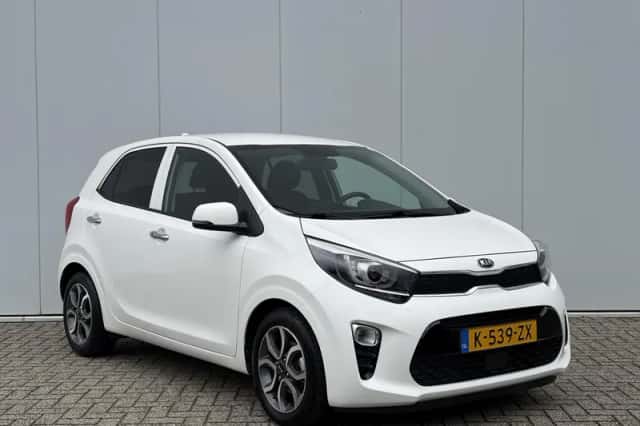 Kia Picanto (2021) thumbnail 3