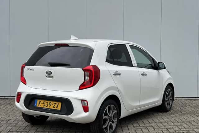 Kia Picanto (2021) thumbnail 4