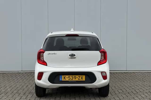Kia Picanto (2021) thumbnail 6