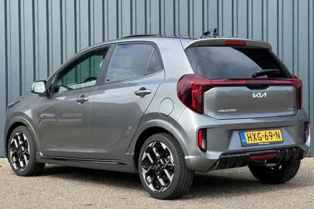 Kia Picanto (2025) thumbnail 3