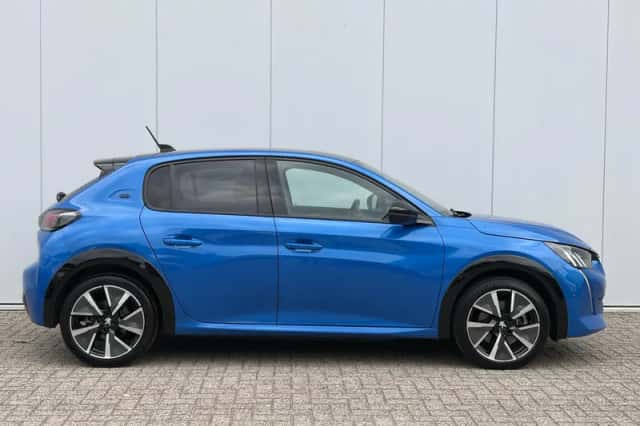 Peugeot e-208 (2021) thumbnail 5