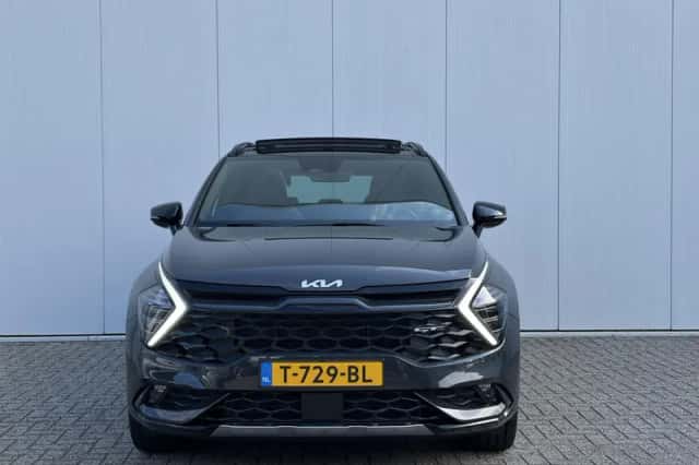 Kia Sportage (2023) thumbnail 3