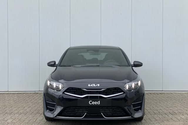 Kia Ceed (2025) thumbnail 3