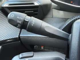 Peugeot 2008 (2020) thumbnail 19