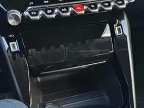 Peugeot 2008 (2020) thumbnail 29
