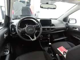 Kia Picanto (2021) thumbnail 5