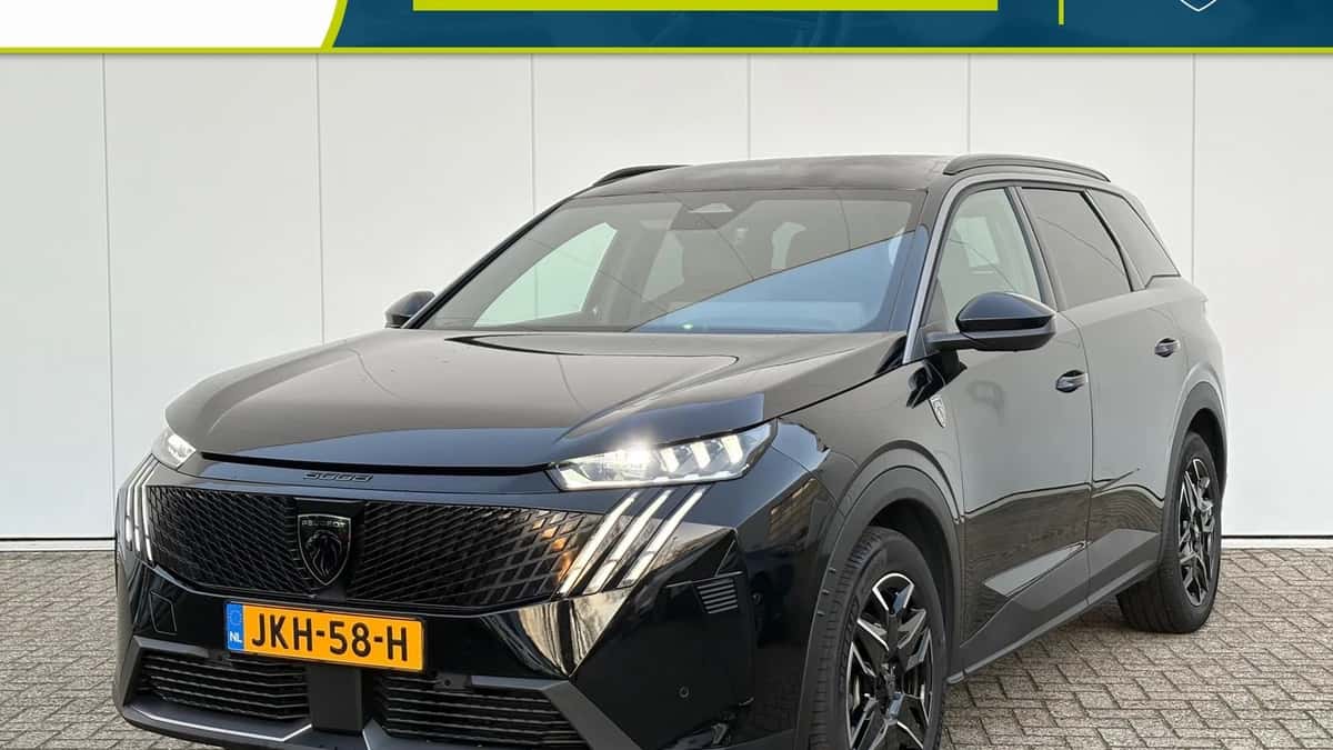 Peugeot 5008 (2025) — foto 1