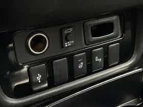 Mitsubishi Outlander (2018) thumbnail 25