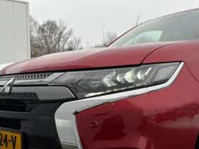 Mitsubishi Outlander (2018) thumbnail 40