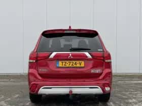 Mitsubishi Outlander (2018) thumbnail 7