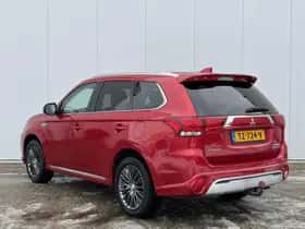 Mitsubishi Outlander (2018) thumbnail 8