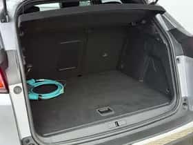 Peugeot 3008 (2024) thumbnail 9