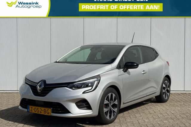 Renault Clio (2024) thumbnail 1