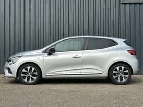 Renault Clio (2024) thumbnail 3