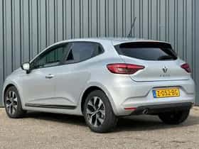 Renault Clio (2024) thumbnail 4