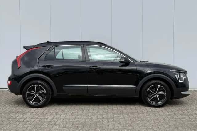 Kia Niro (2022) thumbnail 4